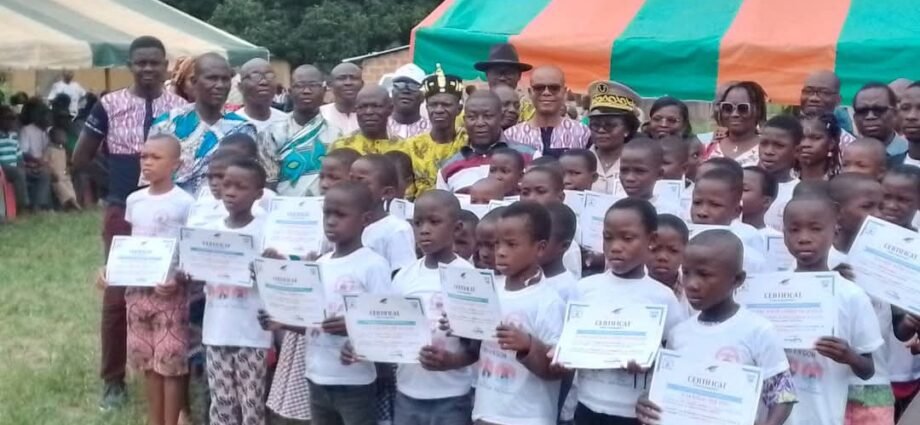 Molonoublé : La tribu Srê s’apprête à célébrer ses meilleurs élèves à Allialikro-Golikro 1 TOF ECOLE