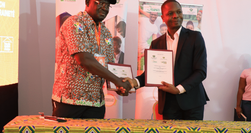 Développement des activités des Jeunes Agro-entrepreneurs en Côte d'Ivoire : Le PDC2V scelle un partenariat stratégique avec l'Agence Emploi Jeunes 1 TOF PROJET OK BIS