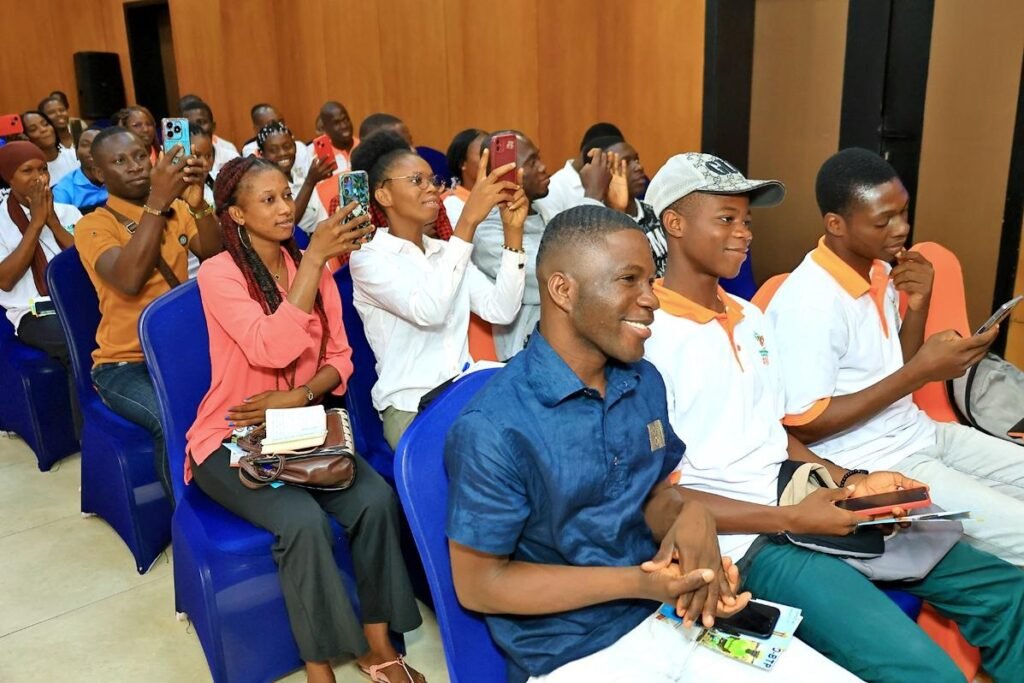 Résilience et entrepreneuriat : L’histoire émouvante de Koné Kparagninin Idriss en plein cœur de l’Afrique 2 Tof 3
