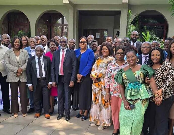 https://www.abidjaneconomie.net/2025/06/13/zambie-la-banque-africaine-de-developpement-pose-la-premiere-pierre-de-son-bureau-pays-permanent-a-lusaka/