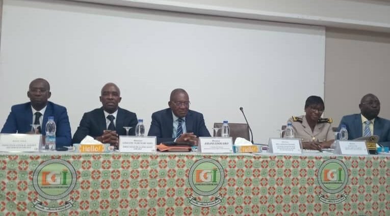 Décentralisation et fiscalité : Grand-Bassam accueille un séminaire stratégique sur l’immatriculation des contribuables 1 photo Dgi 22
