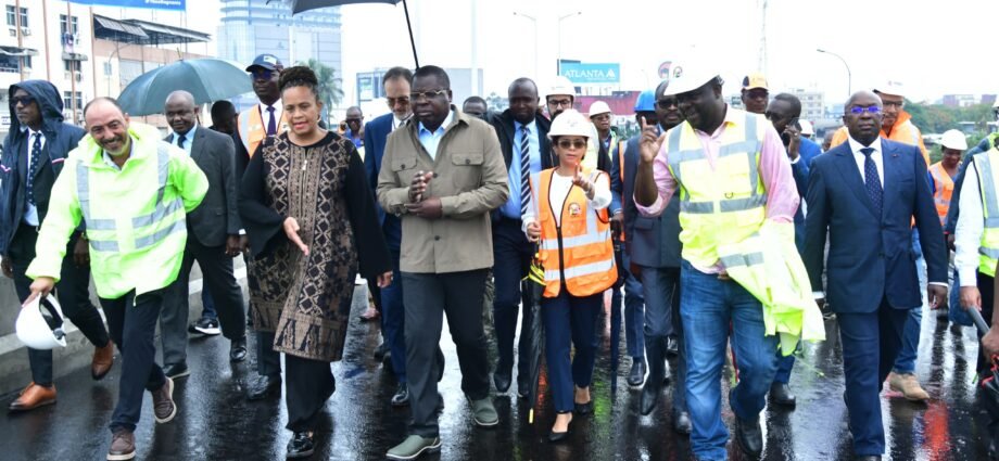 Visite de chantier du grand carrefour de Koumassi : Le ministre Amédé Kouakou rassure sur l’état d’avancement des travaux 1 photo visite Amedee 1