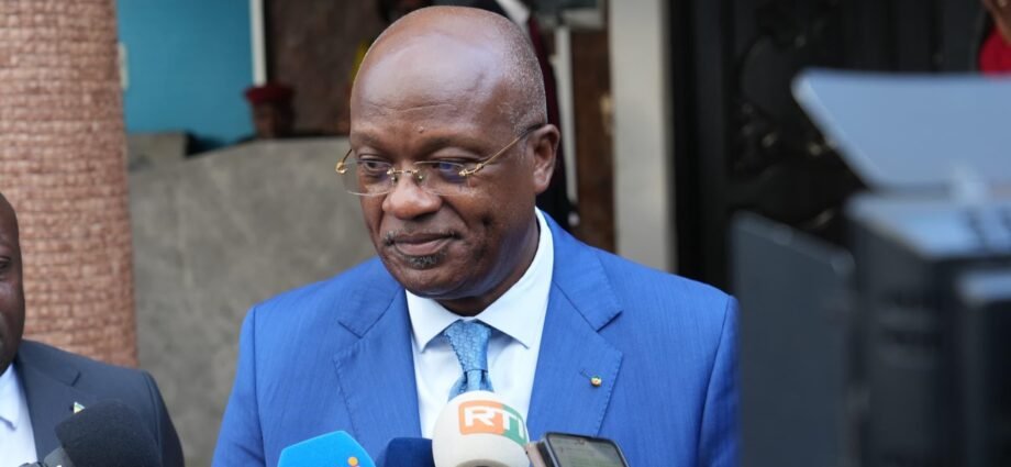 Migration de l’analogie à la TNT : le ministre gabonais de la Communication s'inspire de l'expertise de la HACA 1 photo Haca 3