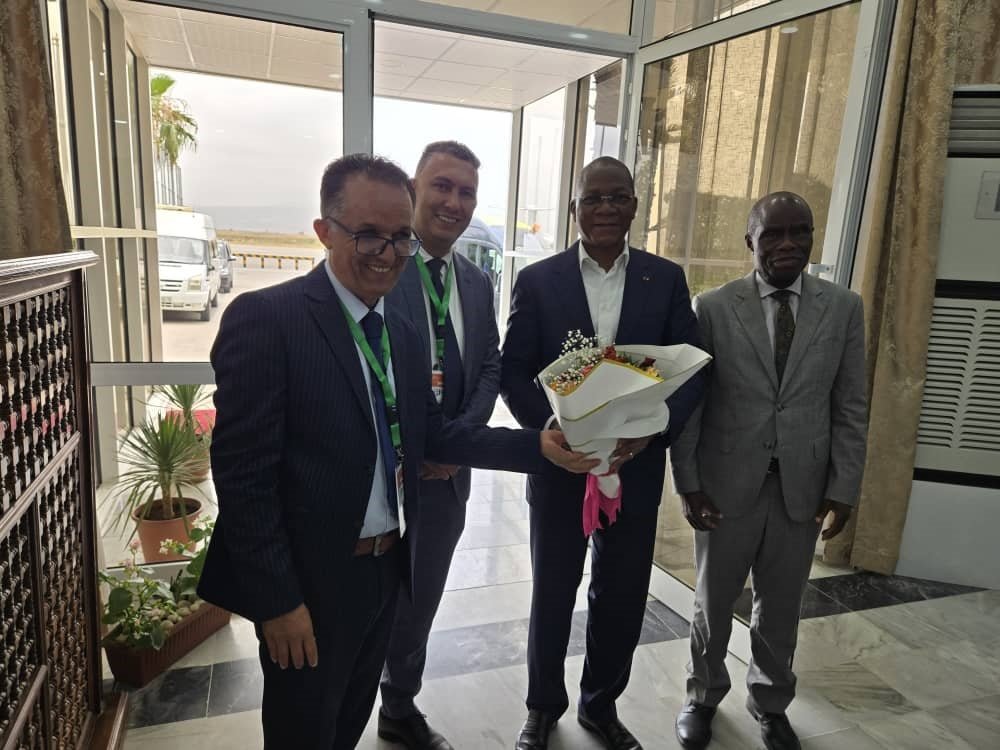 Shelter Afrique 2025 : Bruno Koné présente la vision ivoirienne du logement à Alger 5 photo alger 2