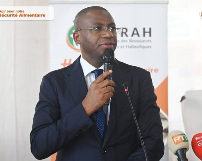 Pêche durable en Côte d’Ivoire : Le gouvernement prolonge le repos biologique en 2025 pour sauver ses ressources 7 photo ministre Sidi Toure
