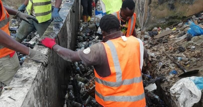 Campagne nationale de curage des caniveaux : pour une Côte d’Ivoire propre et sereine, chaque geste compte 1 photo propriete 2
