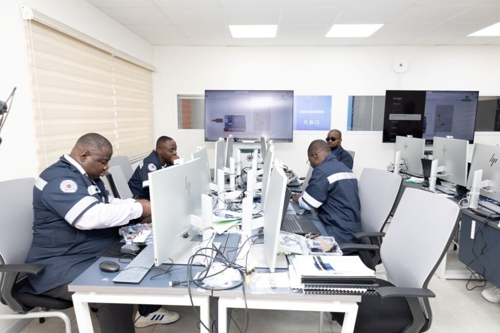 KOICA Offre des Laboratoires et des Ateliers à l'IPNETP 3 K4
