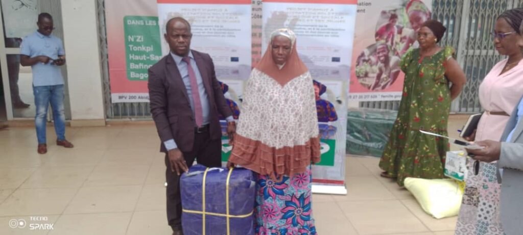 Renforcement des capacités à Daloa : Des matériels agricoles et informatiques remises aux femmes et aux jeunes 3 photo Daloa 1