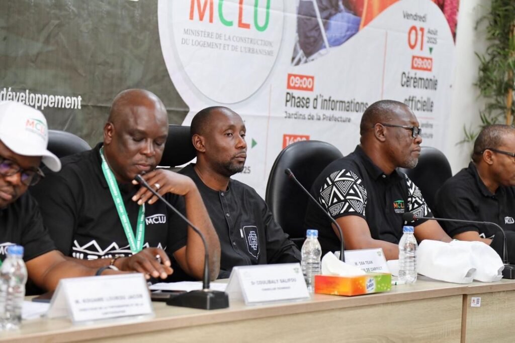 Foncier urbain et développement durable à Man : Le MCLU sensibilise la population sur l’ADU et sur les réformes foncières 2 photo Man 2
