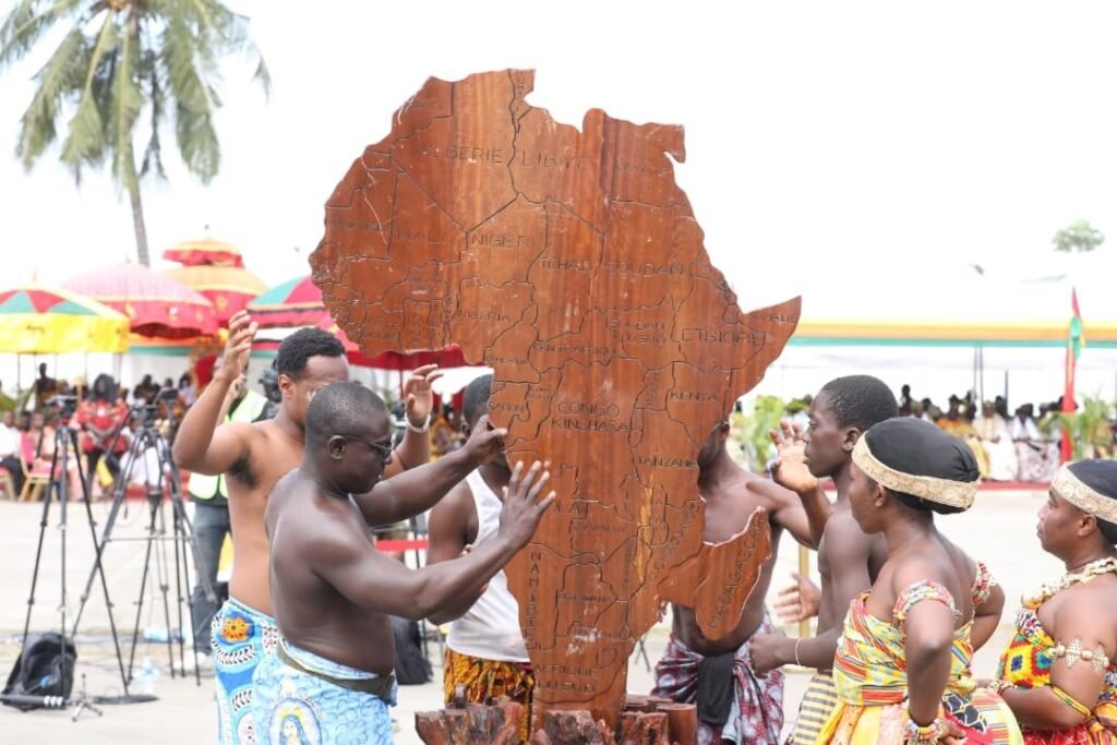 Clôture du FENA 2025 : Culture et cohésion sociale, socles d’un développement économique inclusif 7 photo Roi 7 1