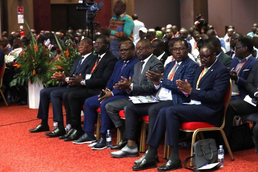 ADU, SIGFU et CUDUFU : les leviers d’une gouvernance foncière moderne en Côte d’Ivoire 3 photo geometre 2