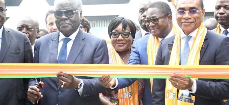 Modernisation de l’Administration : Le Premier Ministre Beugré Mambé inaugure le nouveau bâtiment annexe de la Cité Financière 1 BAT OK