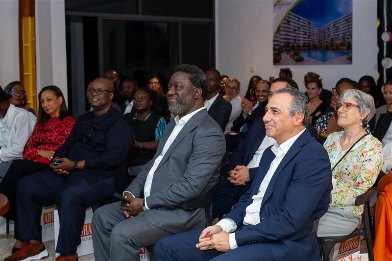 Jean Servais Somian Partage son Parcours et sa Vision de la Valorisation des Oeuvres avec le Club Arts & Culture de HEC Paris en Côte d’Ivoire 5 HEC culture 4