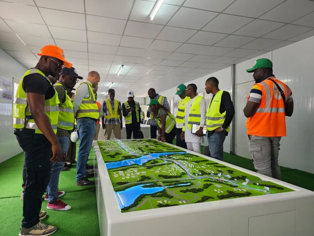 Abidjan : La Banque mondiale inspecte l’avancement du corridor BRT Est-Ouest 5 photo Pmua 4
