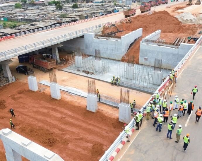 Abidjan : La Banque mondiale inspecte l’avancement du corridor BRT Est-Ouest 2 photo Pmua 5