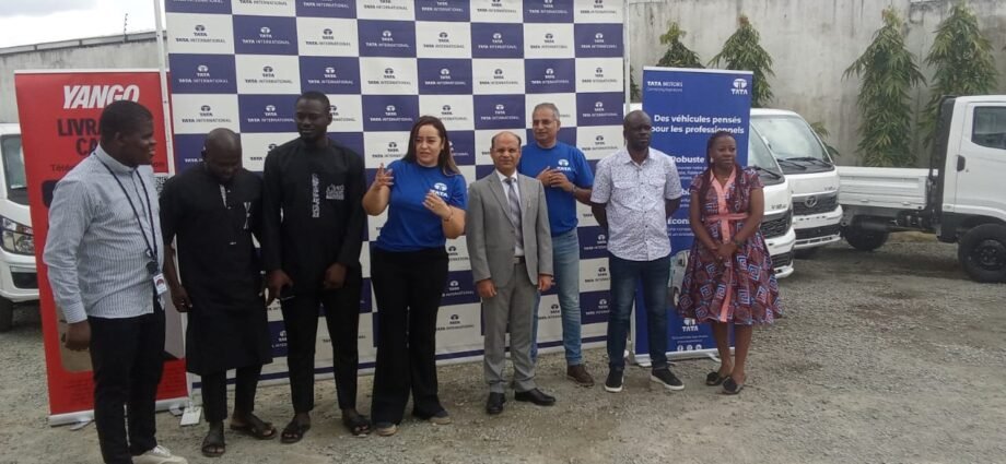 Industrie automobile : Tata Motors offre 50 véhicules neufs à de jeunes entrepreneurs ivoiriens 1 photo Tata 1