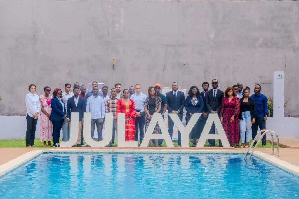 Financement de la croissance : la CDC-CI Capital injecte 800 millions FCFA dans JULAYA Côte d’Ivoire 3 photo contrat 2