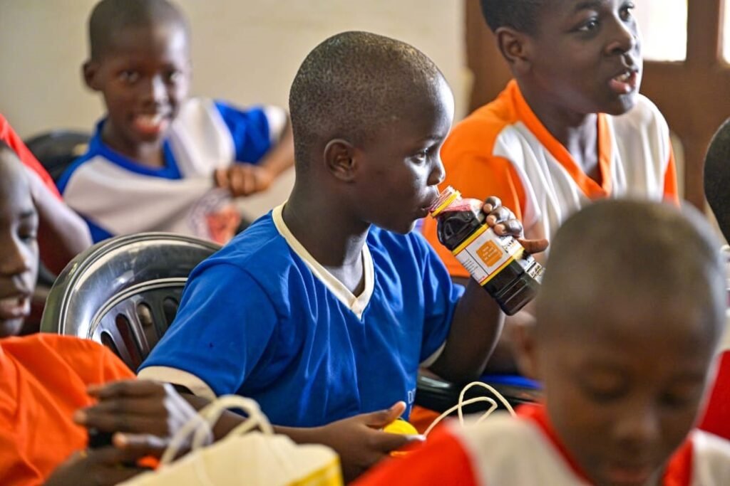 Journée Mondiale de l’Alimentation : Yango mobilisé pour la nutrition des enfants défavorisés 2 photo ecole 2