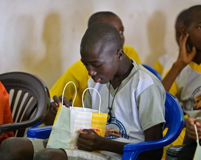 Journée Mondiale de l’Alimentation : Yango mobilisé pour la nutrition des enfants défavorisés 3 photo ecole 3
