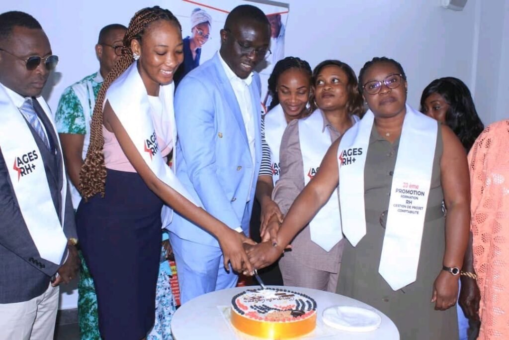 Renforcement de capacités : 34 cadres ivoiriens certifiés après une formation d’excellence 2 photo prix 2