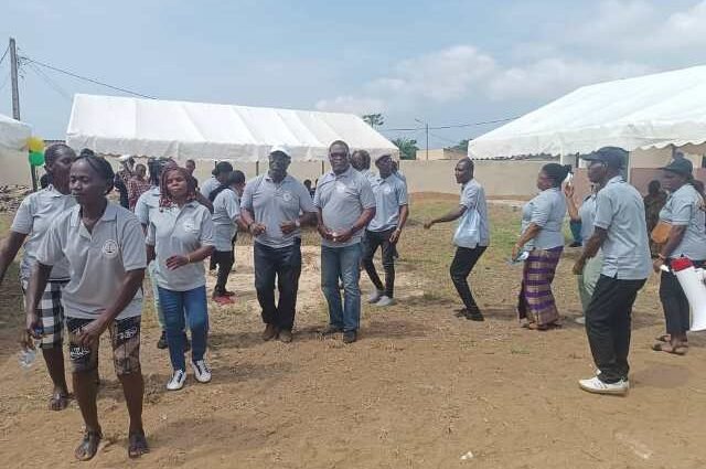 Akrou est un village situé à 6 km de Jacqueville