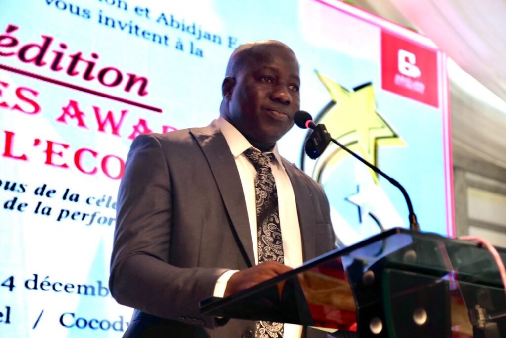 Awards de l’Économie : Marcel Yao Konan, DG de Sitracom sacré Meilleur manager d’entreprise en transit et opérations maritimes 4 photo Pco 1 1