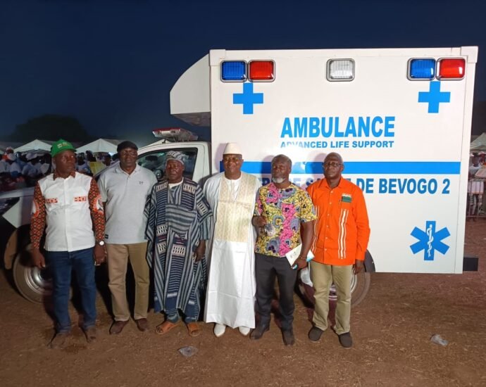 Don d’ambulance à Bevogo 2 : une démarche de mutualisation au service des zones excentrées 2 photo ambulance