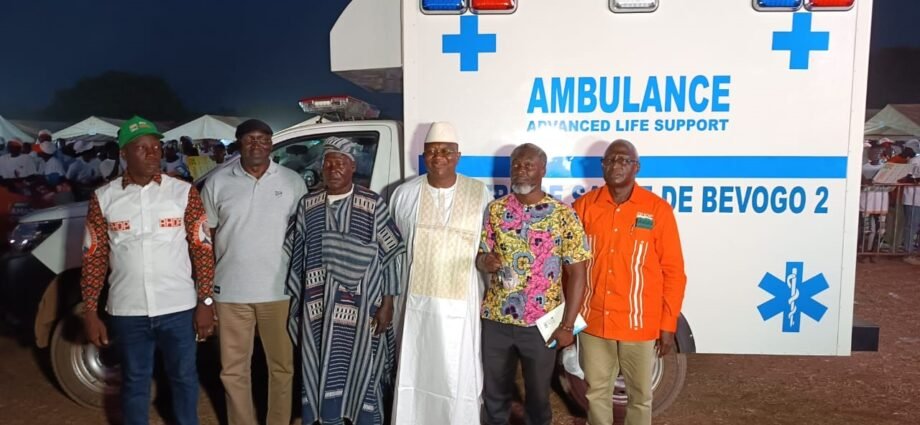 Don d’ambulance à Bevogo 2 : une démarche de mutualisation au service des zones excentrées 1 photo ambulance