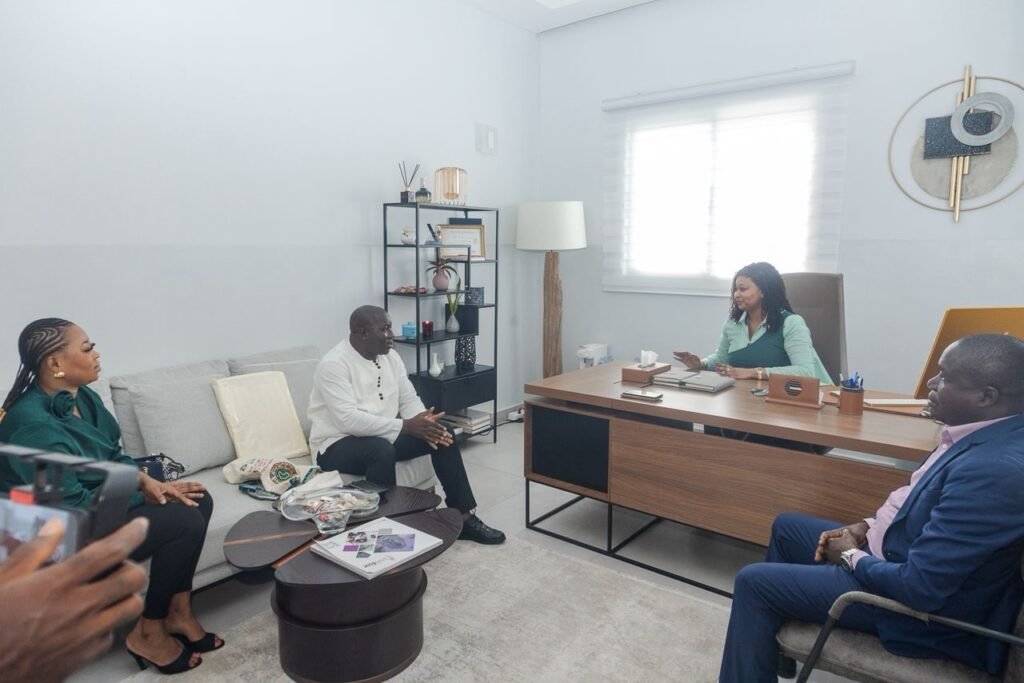 Awards de l’Économie 2025 : Sablux Côte d'Ivoire distinguée pour son leadership et son impact en Côte d’Ivoire 7 photo sablux 6