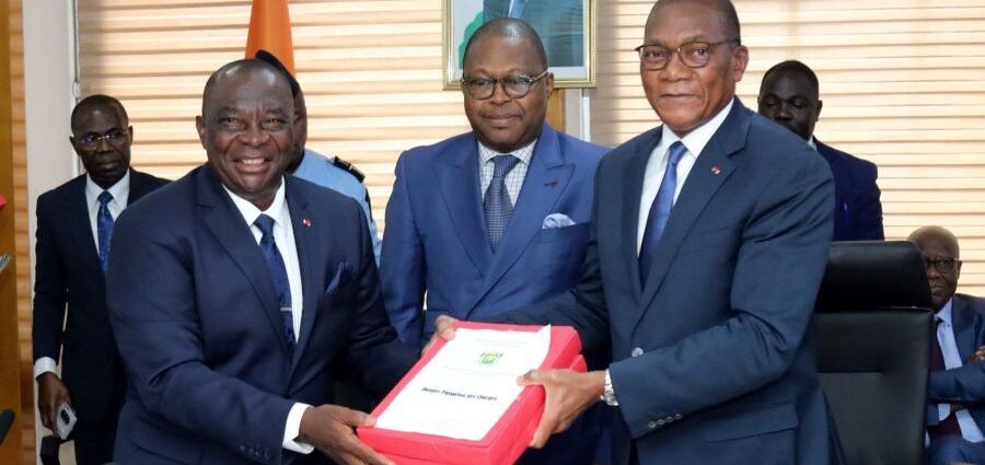 Passation de charges au ministère de l’agriculture :Bruno Nabagné Koné prend les rênes d’un département stratégique 1 BRUNO 3 OK