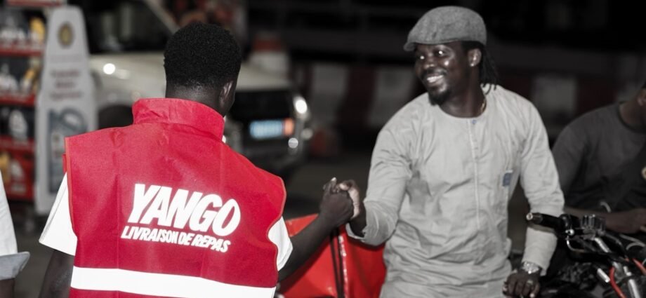 Yango Food partage la magie des fêtes avec ses livreurs à Abidjan 1 Yango 1