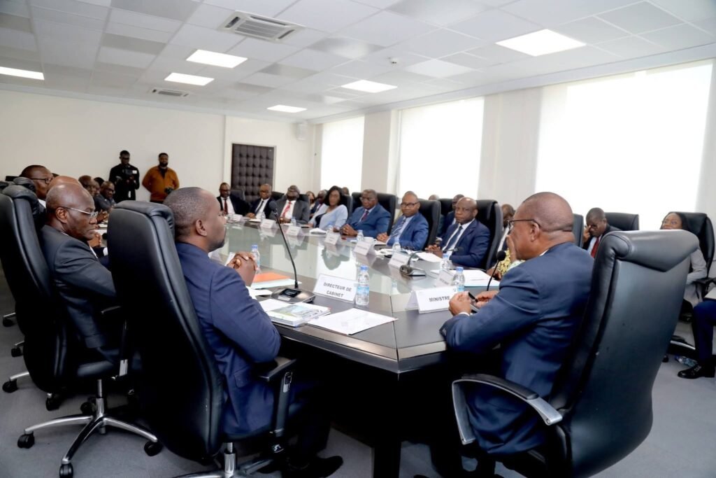 Fin de mandat au MCLU : Bruno Nabagné Koné laisse un ministère structuré et modernisé 6 photo cabinet 5