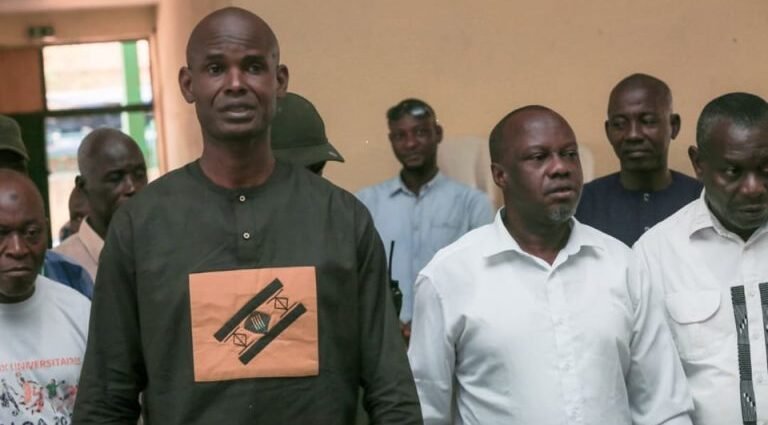 PHOTO ARRESTATION