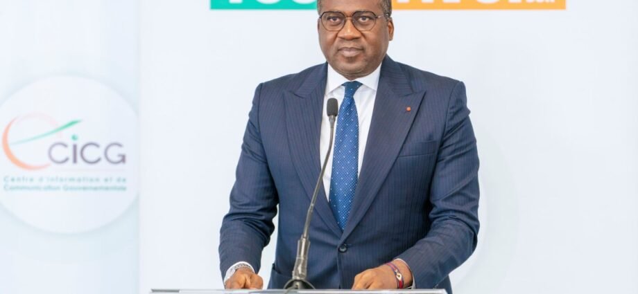 Transformation du service postal : La Poste de Côte d’Ivoire se repositionne au cœur de l’inclusion numérique et économique 1 photo Dg de la poste 1