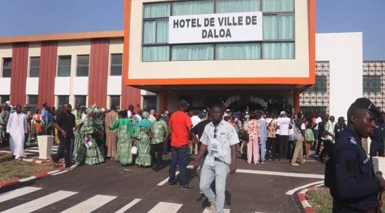 Daloa : le nouvel hôtel de ville officiellement mis en service 1 photo hotel de ville