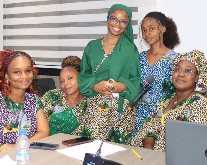 Plaidoyer pour l’égalité et la mobilité : Abidjan se mobilise autour des droits des femmes 10 photo Pmua 3 2