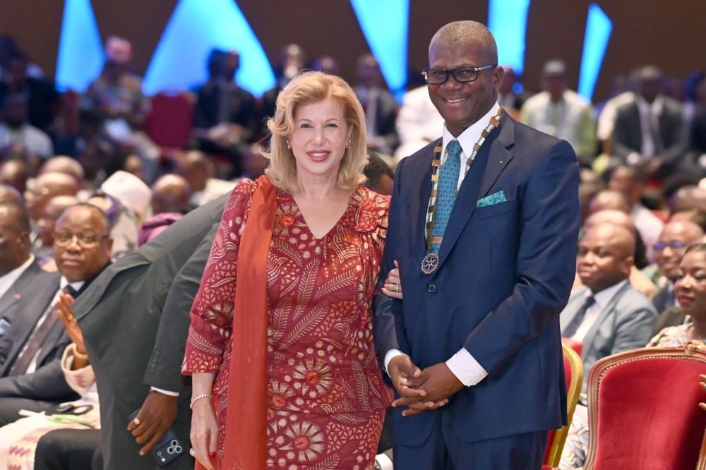 Assemblées du Rotary à Abidjan : Dominique Ouattara porte-voix de la paix et de la solidarité 2 ROTARY 2 OK