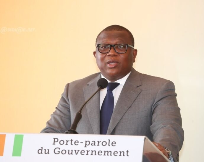 photo porte parole du Gouvernement