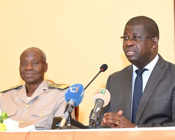 À Yamoussoukro, le gouvernement trace la nouvelle feuille de route du réseau routier ivoirien à l’horizon 2030 2 TOF HIEN SIE OK