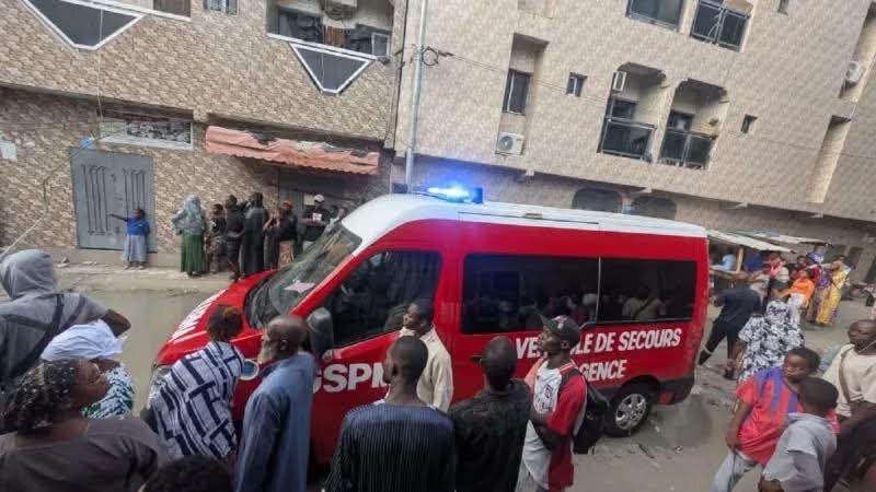 DRAME À KOUMASSI : Un immeuble s’effondre, plusieurs victimes annoncées 5 photo Seweto 1