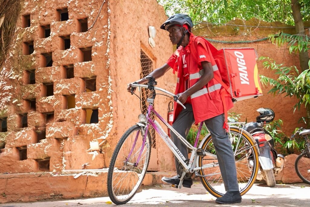 Le doyen des coursiers Yango : à presque 70 ans, il s’est hissé parmi les meilleurs 3 photo YANGO 3 2