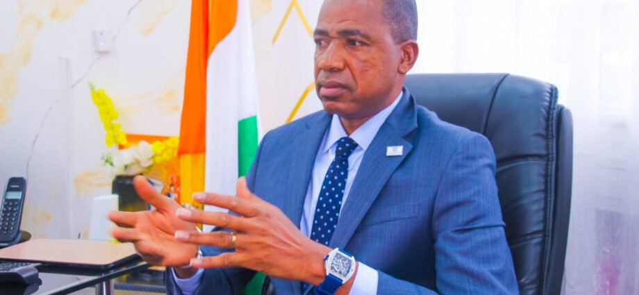 Fête du travail 2026 : Dr Yamoussa Coulibaly dévoile des initiatives pour faciliter l’accès des travailleurs à la propriété 1 photo Yamoussa
