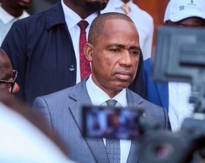 Médias : Dr Yamoussa Coulibaly renouvelle le soutien de Chim-Inter à l’UNJCI 2 photo intro 1