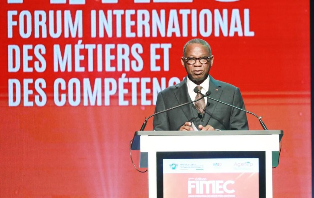 Clôture du FIMEC 2026 : le Livre Blanc fixe les priorités pour renforcer les compétences et l’emploi en Côte d’Ivoire 3 photo ministre