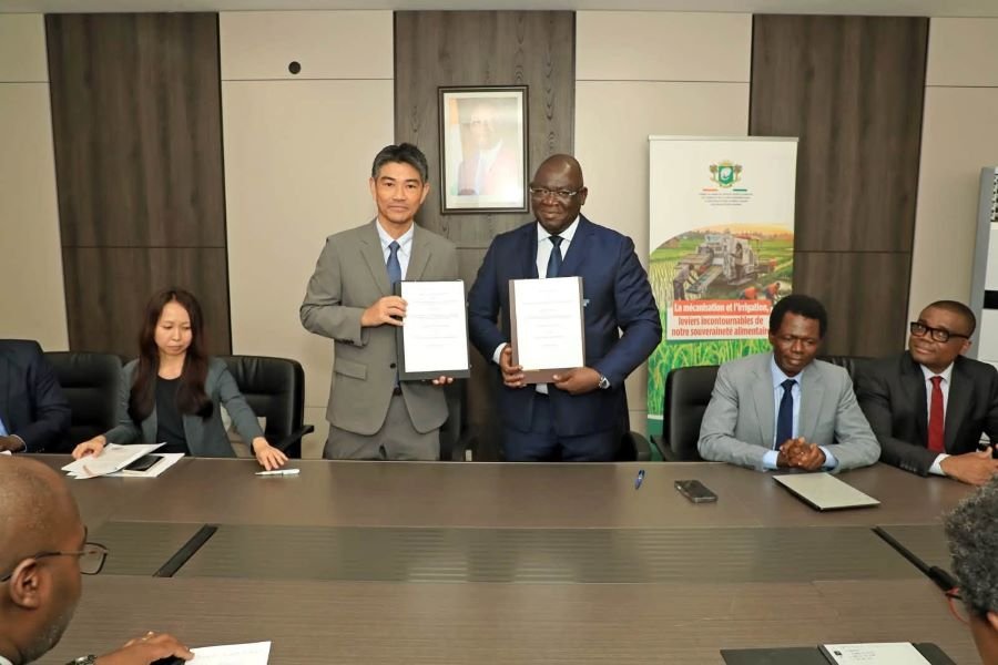 Pour accélérer l'autosuffisance en riz : La Côte d'Ivoire et la JICA lancent la phase 3 du PRORIL-CAD 1 JICA 2 OK