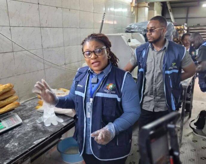 Cocody-Mermoz : Une boulangerie sanctionnée pour non-respect du poids réglementaire du pain 10 photo BCR 2