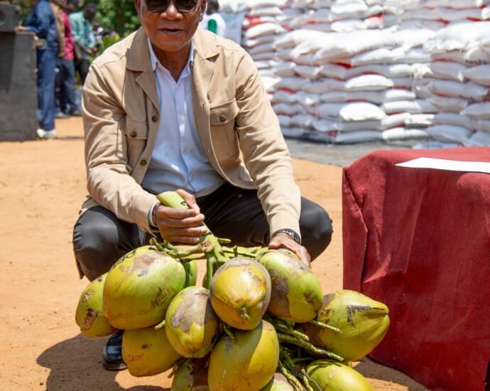 Crise du cacao, réformes et colère des producteurs : Les actions qui marquent les 8 mois de Bruno Koné 9 photo Bruno 1 1