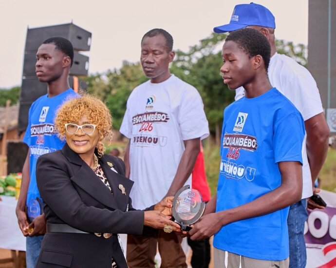 Essouambébo 2026 : la Fondation Chim-Inter mise sur le mérite scolaire à N’denou 3 photo Chim Intzr 1
