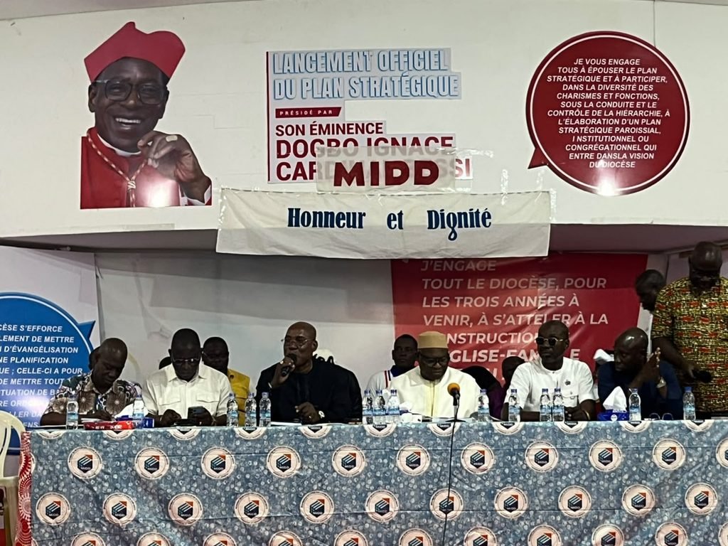 Immobilier : Touré Ahmed Bouah annonce le remboursement de 3 milliards FCFA aux enseignants du MIDD 2 TAB 2 1