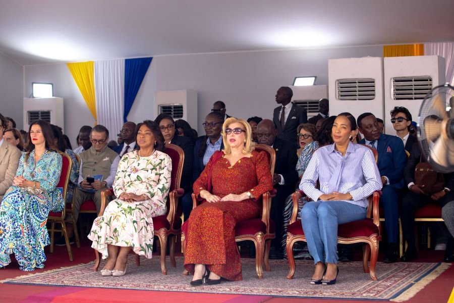 Infrastructure sanitaire : Dominique Ouattara inaugure un pôle de chirurgie cardiaque pédiatrique pour sauver davantage d’enfants 4 TOF PREMIERE DAME OK